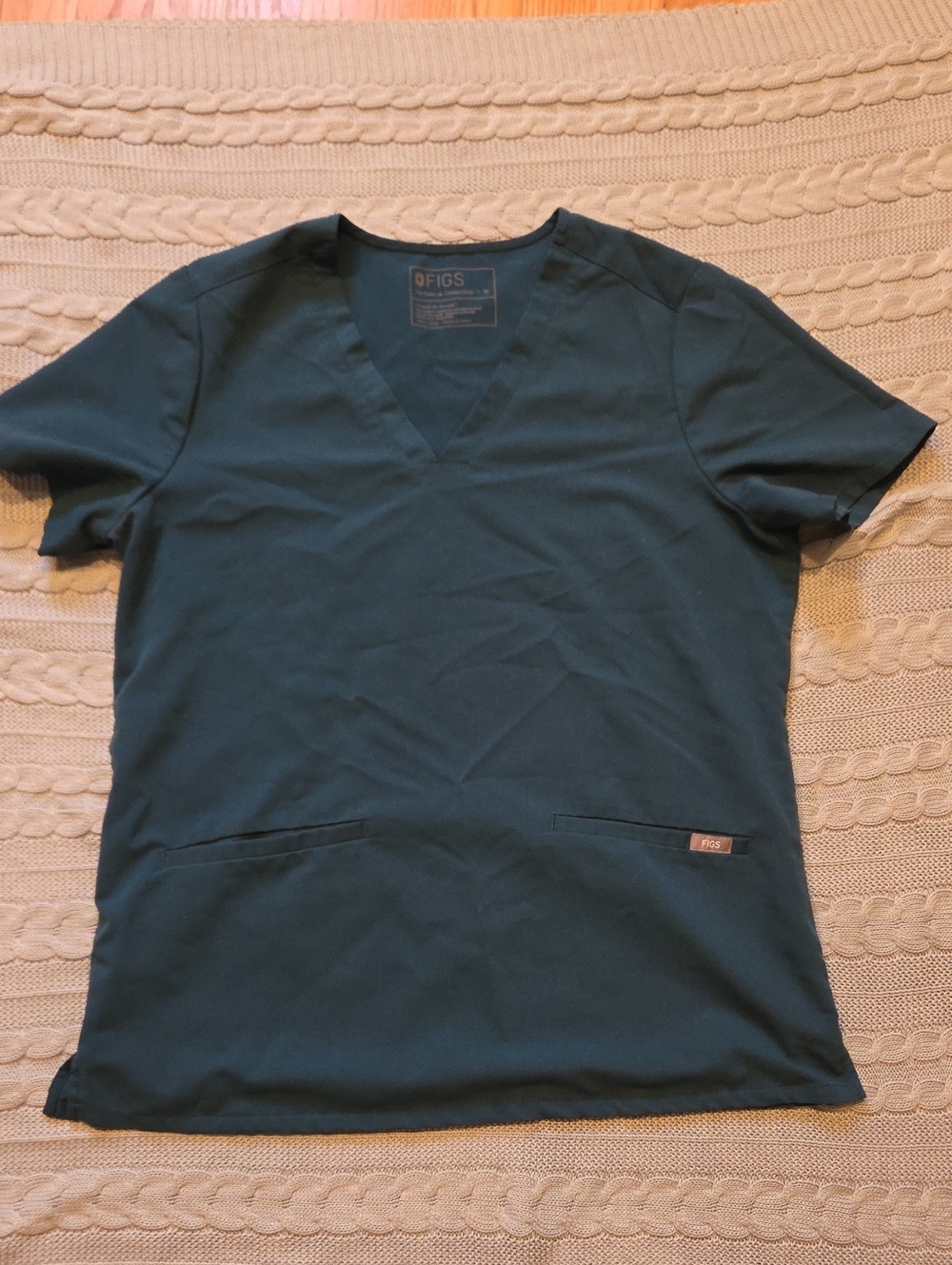 Teal Figs Womens Casma Technical Collection Scrubs Top Shirt Medium Gently Worn